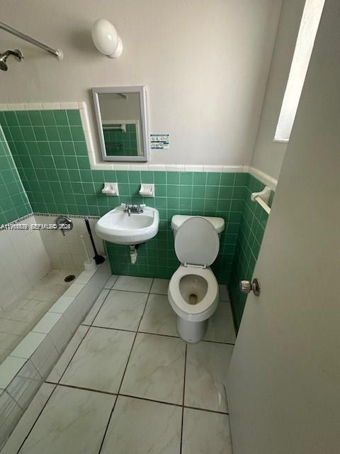 110 West 26th Street, Unit 6 Hialeah, FL 33010 - Photo 6 of 6
