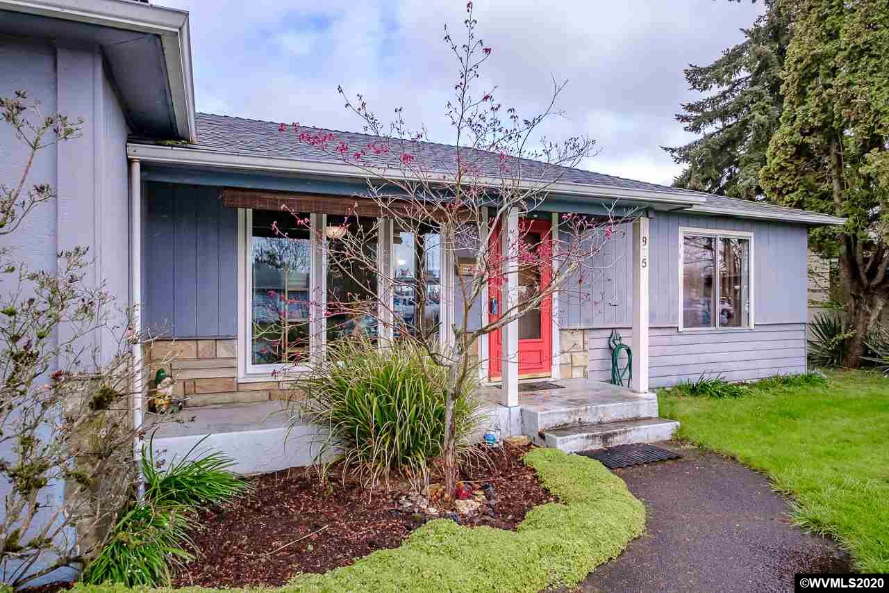 925 Ermine Street Southeast Albany, OR 97322 - Photo 2 of 35