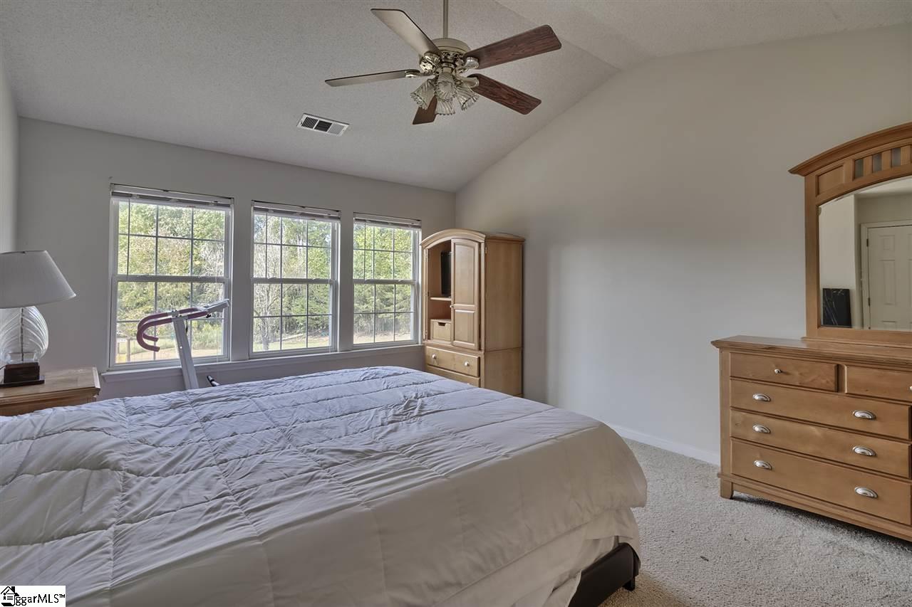 120 Innisbrook Lane Simpsonville, SC 29681 - Photo 17 of 34 Gallery Image 17