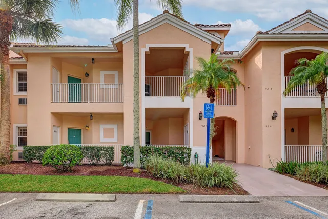 $1,295 | 9813 Perfect Drive, Unit B, Port St. Lucie, FL 34986