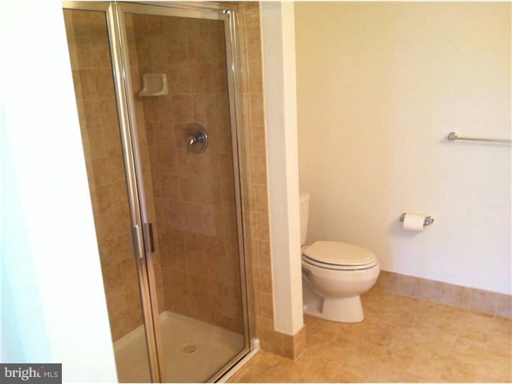 21 South Valley Forge Road, Unit 321 Lansdale, PA 19446 - Photo 6 of 10 Gallery Image 6