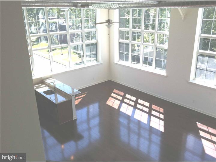 21 South Valley Forge Road, Unit 321 Lansdale, PA 19446 - Photo 7 of 10 Gallery Image 7