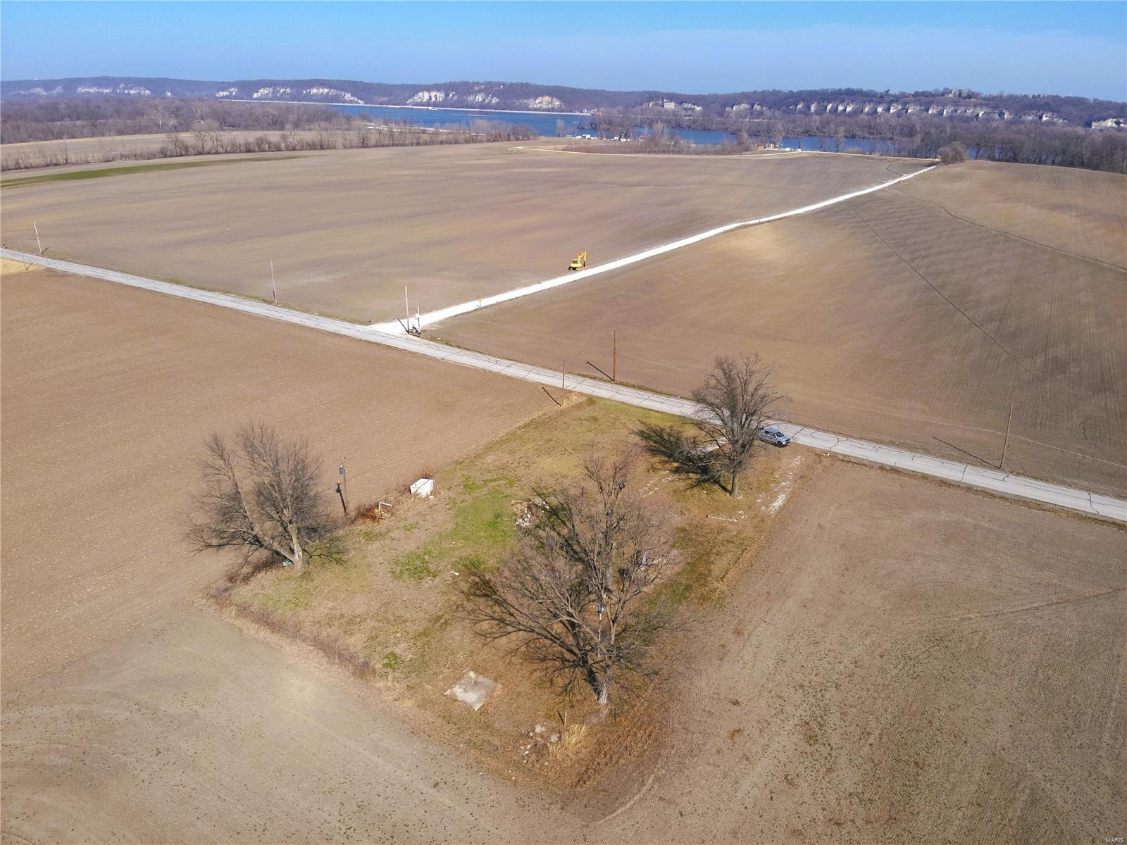 7210 Portage Road Portage Des Sioux, MO 63373 - Photo 4 of 14