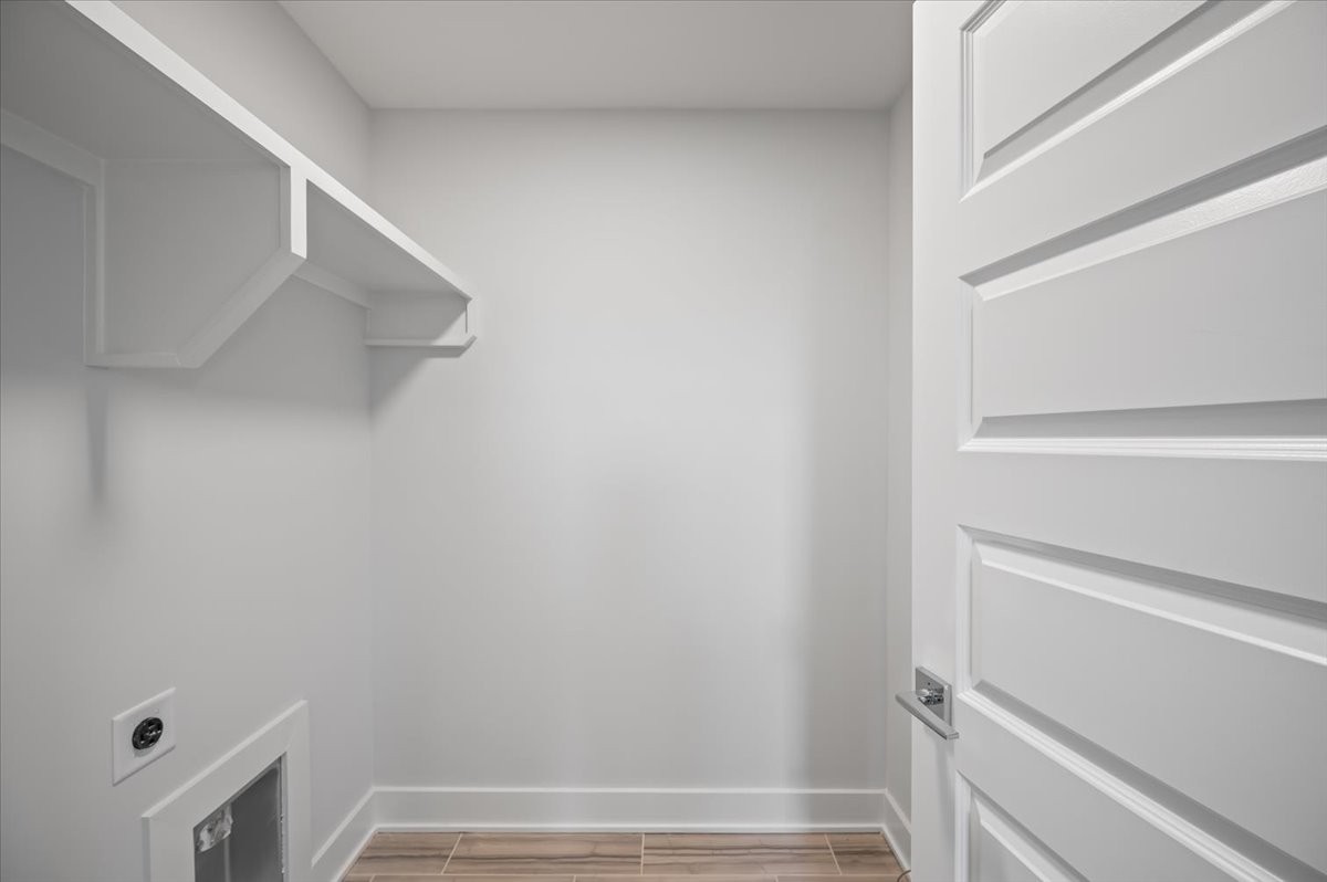 3045 B Hillside Road Nashville, TN 37207 - Photo 26 of 32 a view of walk in closet
