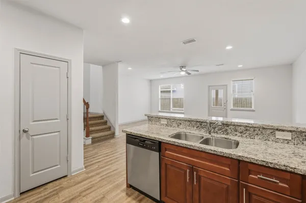 $1,545 | 630-634 Magnolia Bend, New Caney, TX 77357