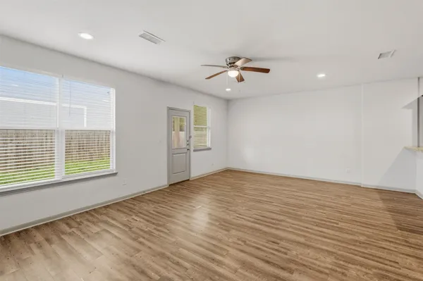 $1,545 | 630-634 Magnolia Bend, New Caney, TX 77357