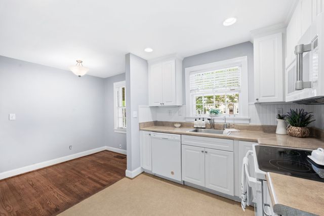 $575,000 | 120 39th Avenue North, Nashville, TN 37209