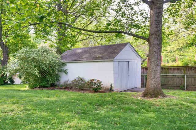 $575,000 | 120 39th Avenue North, Nashville, TN 37209