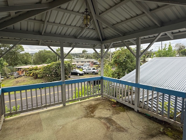 52 Wawai Loop Hilo, HI 96720 - Photo 2 of 18 a view of a roof deck