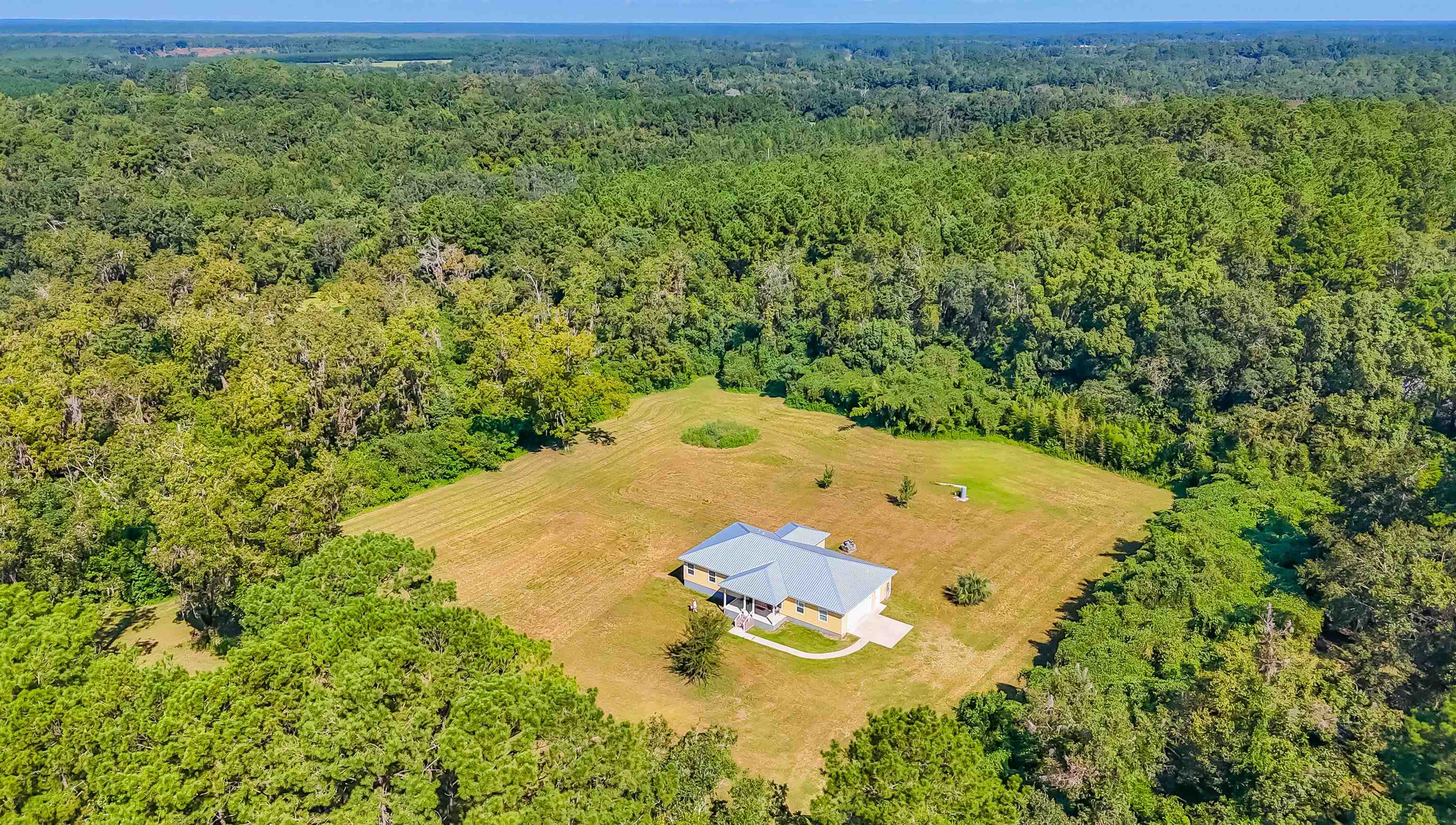 525 Devane Road Monticello, FL 32344 - Photo 2 of 48