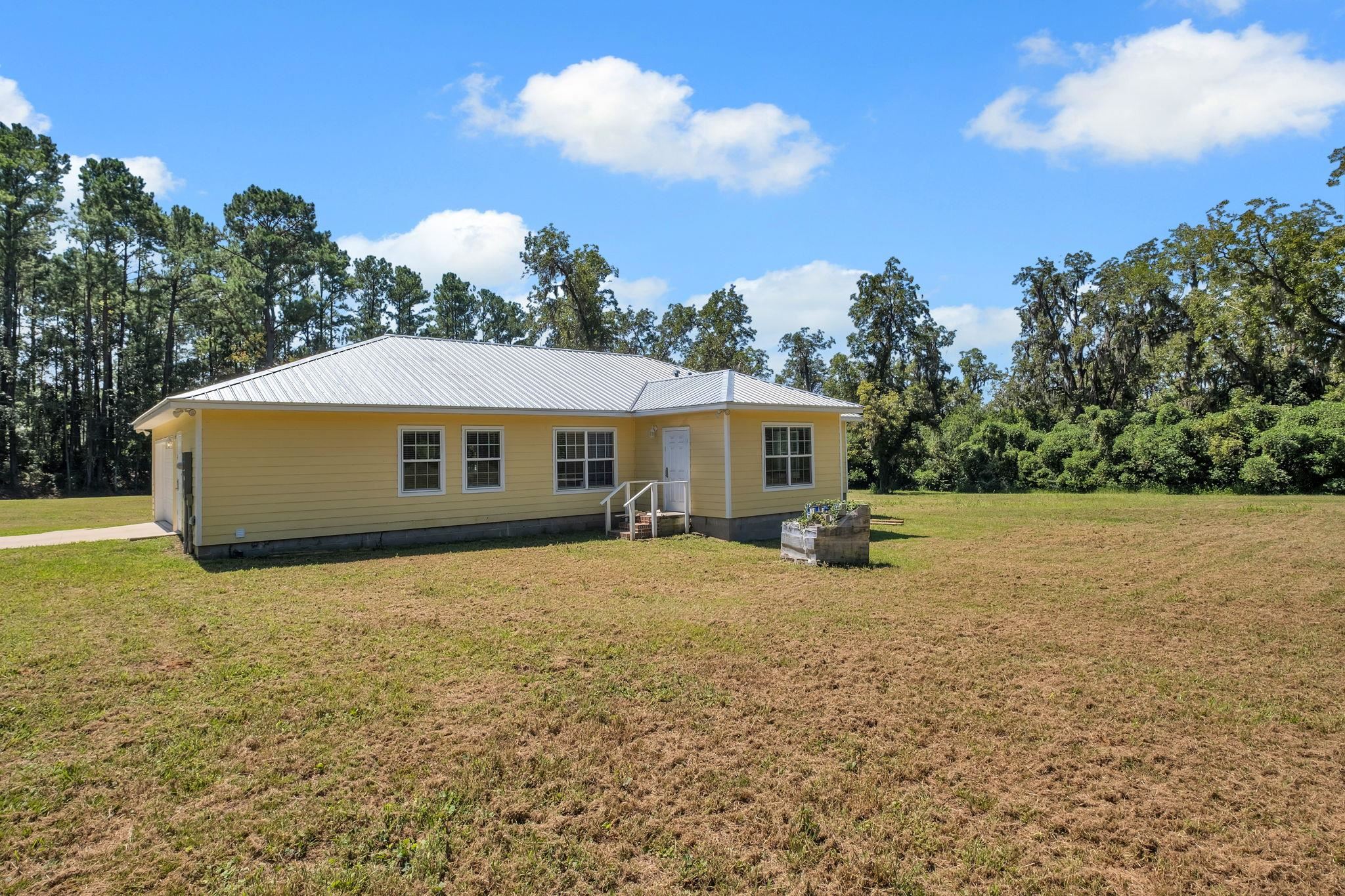 525 Devane Road Monticello, FL 32344 - Photo 8 of 48