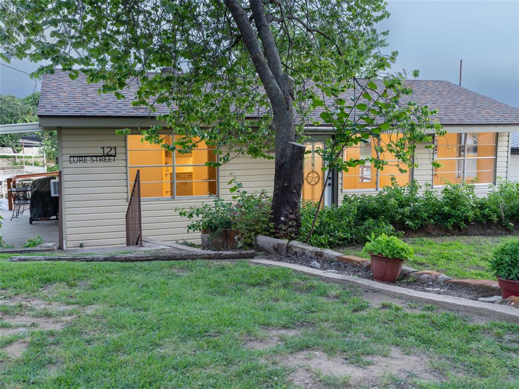 121 Lure Street Bridgeport, TX 76426 - Photo 2 of 37
