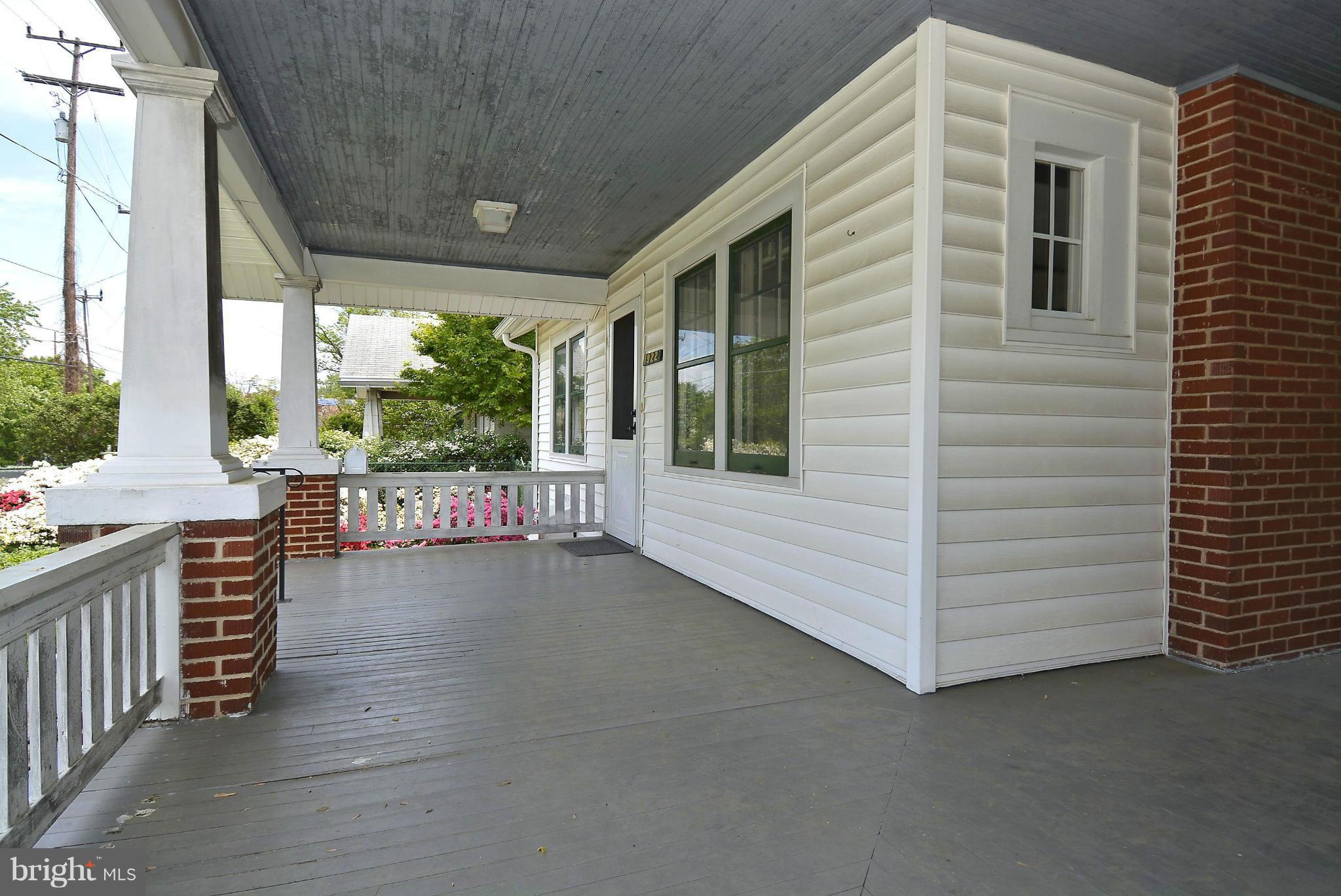 1922 Glen Ross Road Silver Spring, MD 20910 - Photo 3 of 30 Exterior (Front)