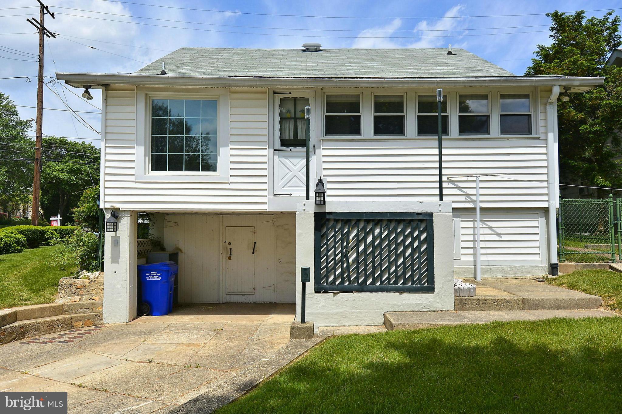 1922 Glen Ross Road Silver Spring, MD 20910 - Photo 19 of 30 Exterior (Rear)