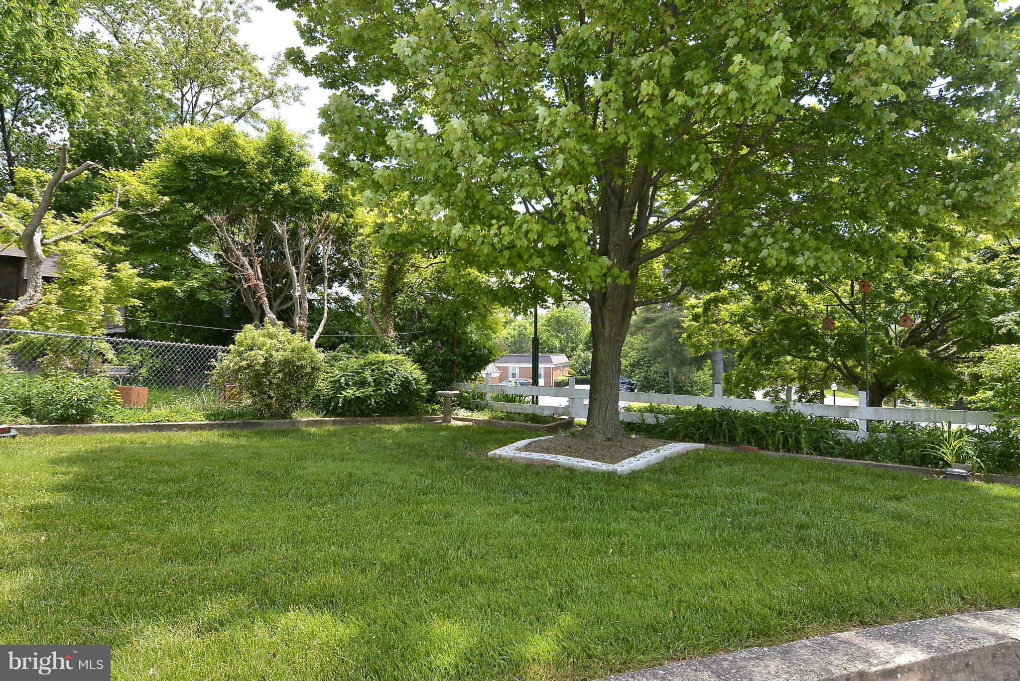 1922 Glen Ross Road Silver Spring, MD 20910 - Photo 20 of 30 Exterior (General)