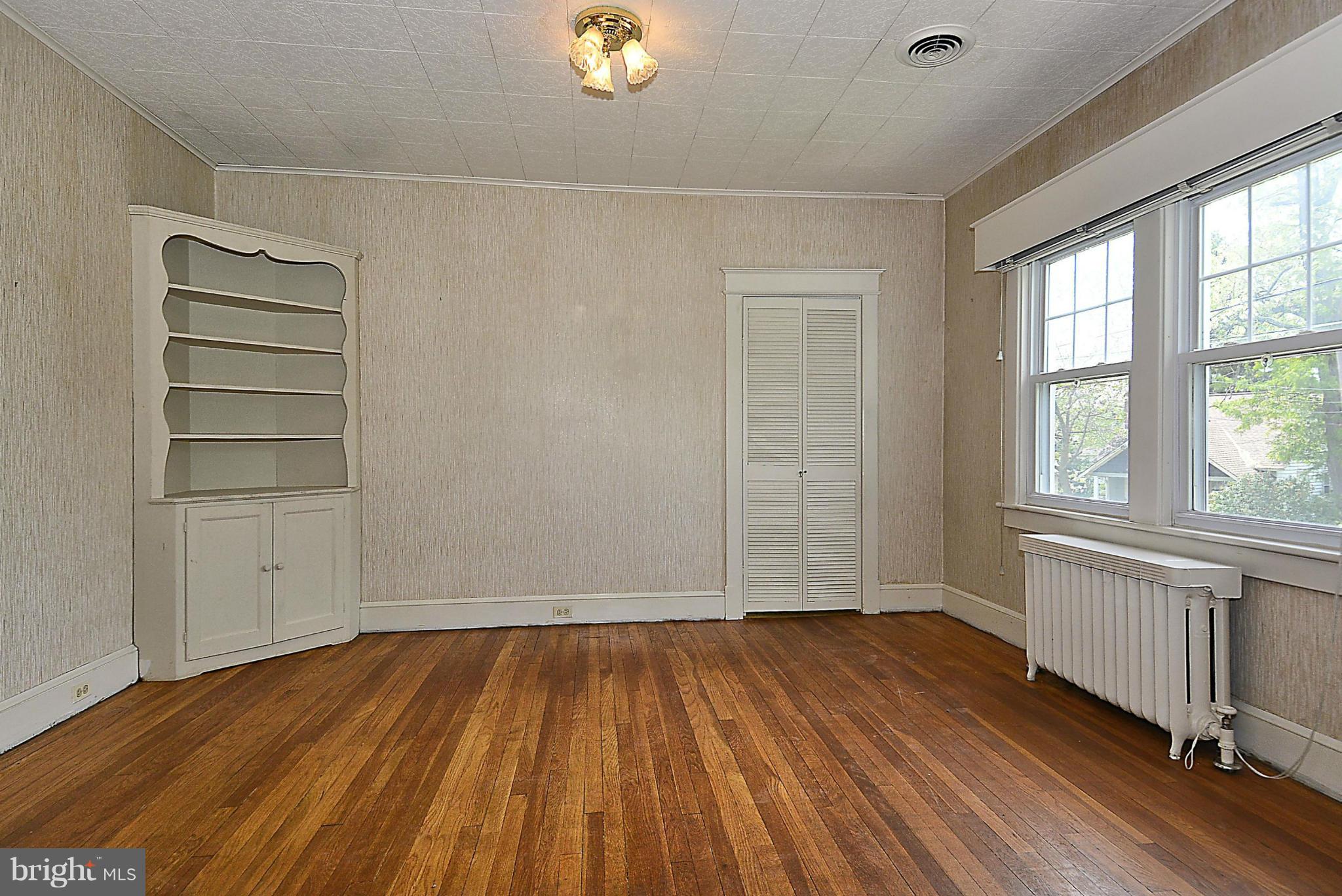1922 Glen Ross Road Silver Spring, MD 20910 - Photo 6 of 30 Dining Room