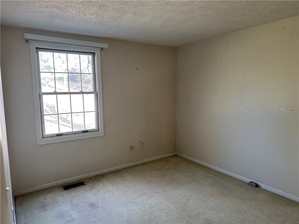 153 Hunting Creek Road Canonsburg, PA 15317 - Photo 9 of 12