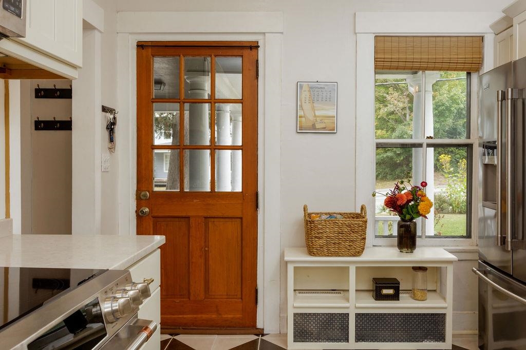 34 Seminary Hill Road Lebanon, NH 03784 - Photo 6 of 43