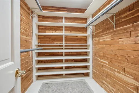 $1,250,000 | 5135 Edloe Street, Houston, TX 77005