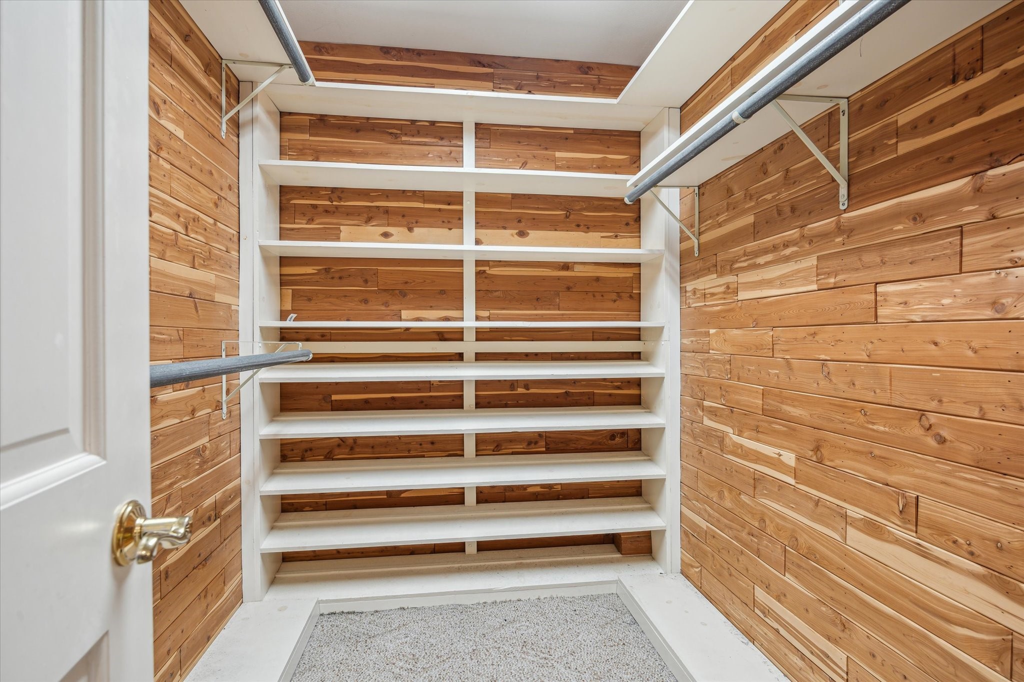 5135 Edloe Street Houston, TX 77005 - Photo 24 of 40 Plenty of storage