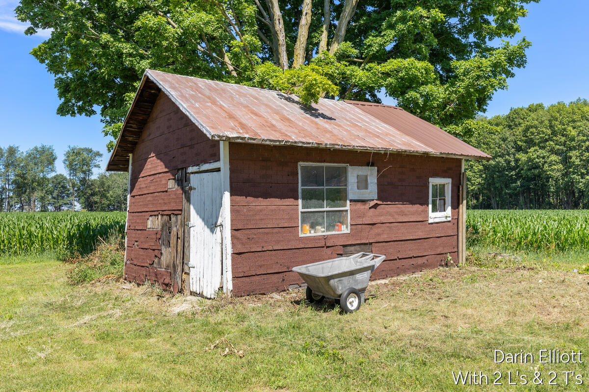 3703 Cedar Lake Road Northeast Edmore, MI 48829 - Photo 33 of 43 3703-Cedar_028