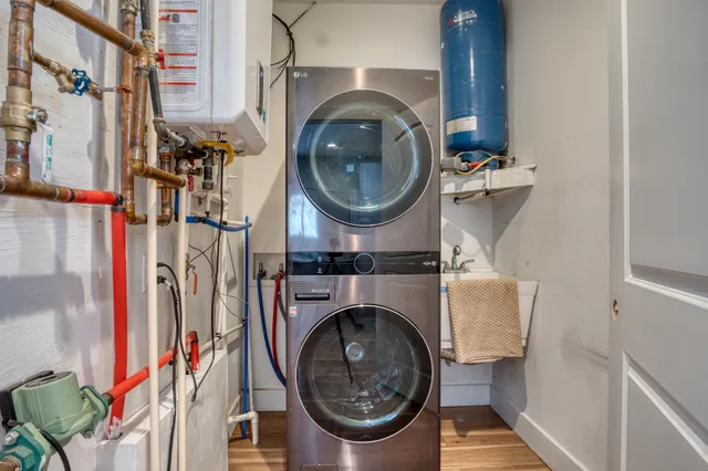 $370,000 | 1518 East Wilke Road, Rothbury, MI 49452