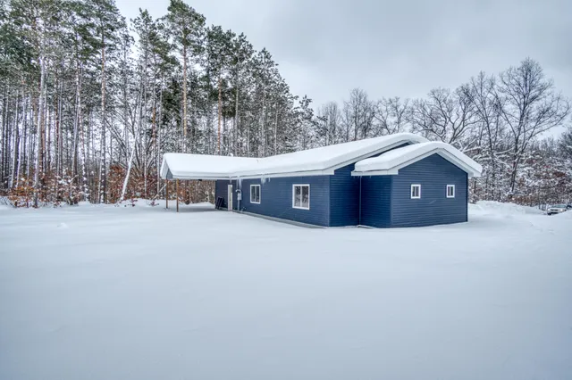 $370,000 | 1518 East Wilke Road, Rothbury, MI 49452