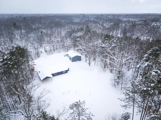 $370,000 | 1518 East Wilke Road, Rothbury, MI 49452