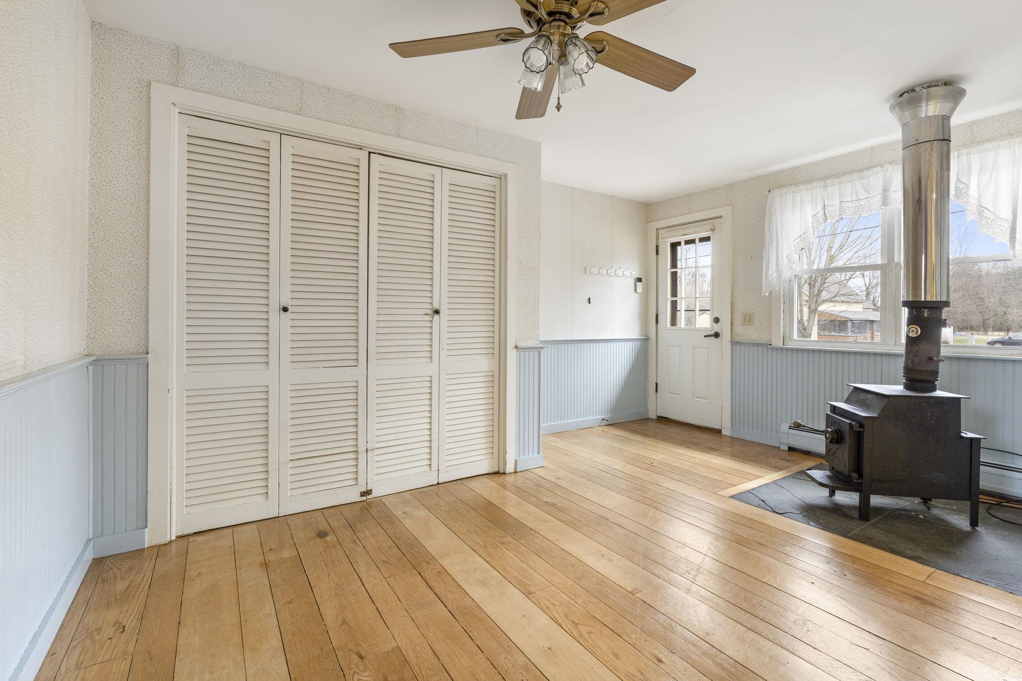39 Rolfe Street Concord, NH 03303 - Photo 13 of 38
