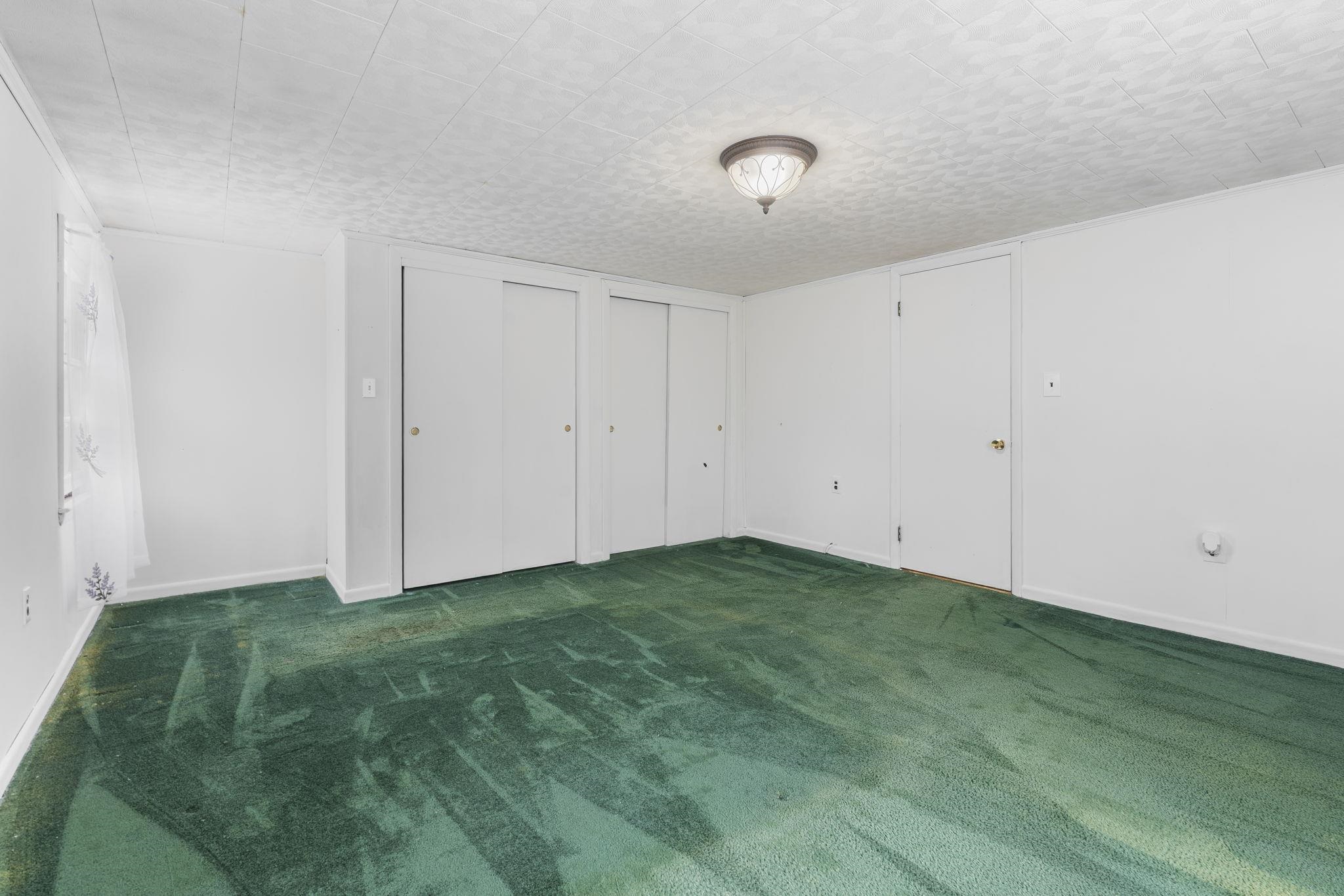 39 Rolfe Street Concord, NH 03303 - Photo 23 of 38
