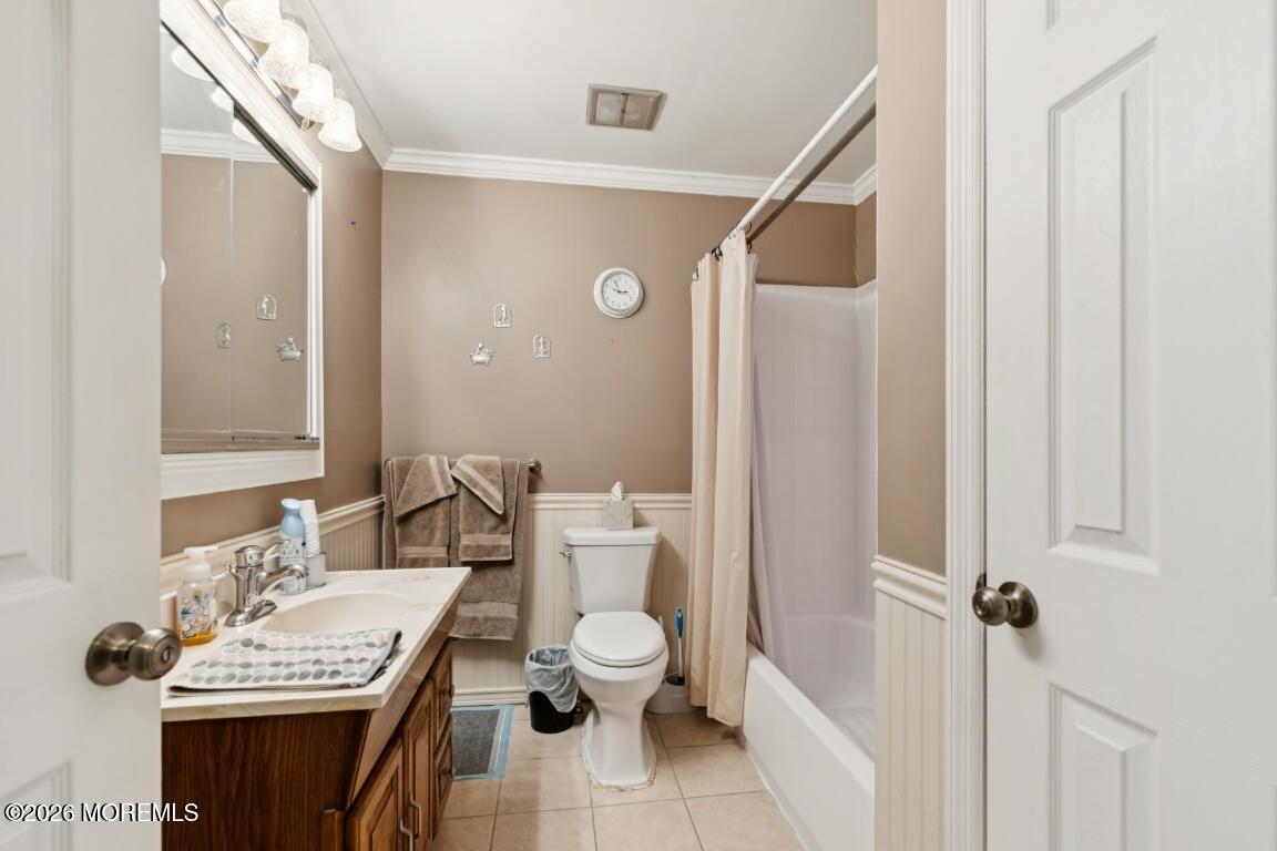 93 Halls Croft Road, Unit C Freehold, NJ 07728 - Photo 20 of 25 20