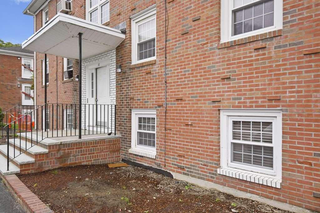 10 Austin Court, Unit D Saugus, MA 01906 - Photo 24 of 26