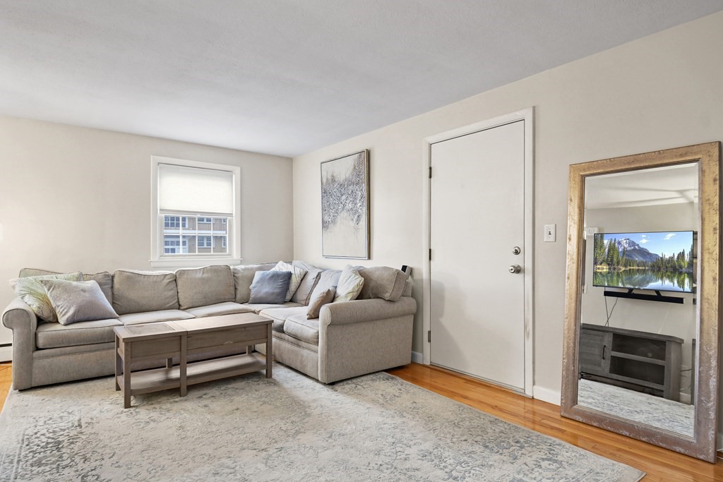 10 Austin Court, Unit D Saugus, MA 01906 - Photo 3 of 26