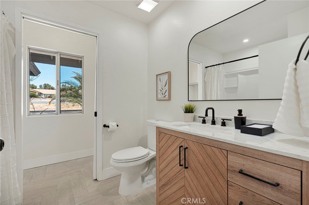 14204 Tehachapi Road Apple Valley, CA 92307 - Photo 23 of 72