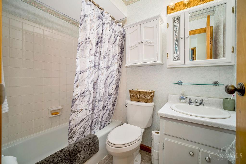 1634 Morman Road Hamilton, OH 45013 - Photo 8 of 30 Gallery Image 8