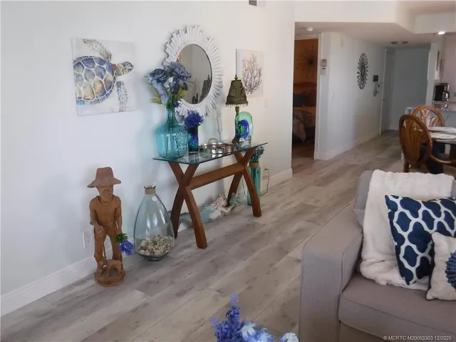 $579,900 | 7380 South Ocean Drive, Unit 517, Jensen Beach, FL 34957