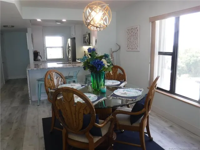 $579,900 | 7380 South Ocean Drive, Unit 517, Jensen Beach, FL 34957