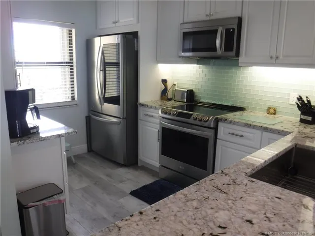 $579,900 | 7380 South Ocean Drive, Unit 517, Jensen Beach, FL 34957