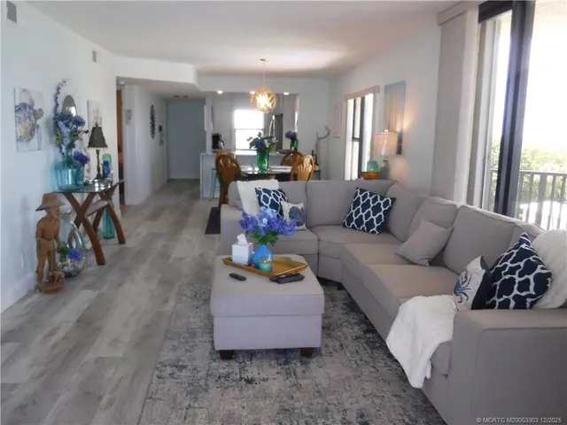 $579,900 | 7380 South Ocean Drive, Unit 517, Jensen Beach, FL 34957