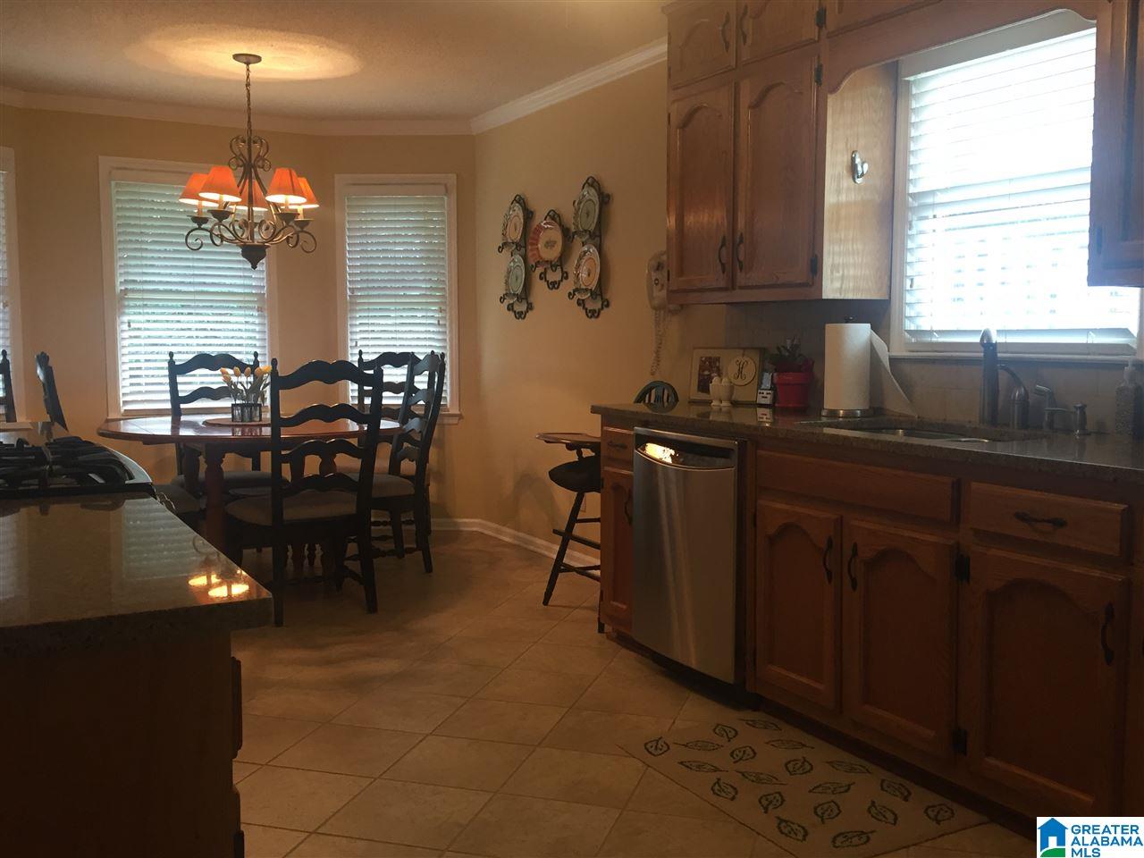 954 Diane Street Southwest Leeds, AL 35094 - Photo 10 of 38