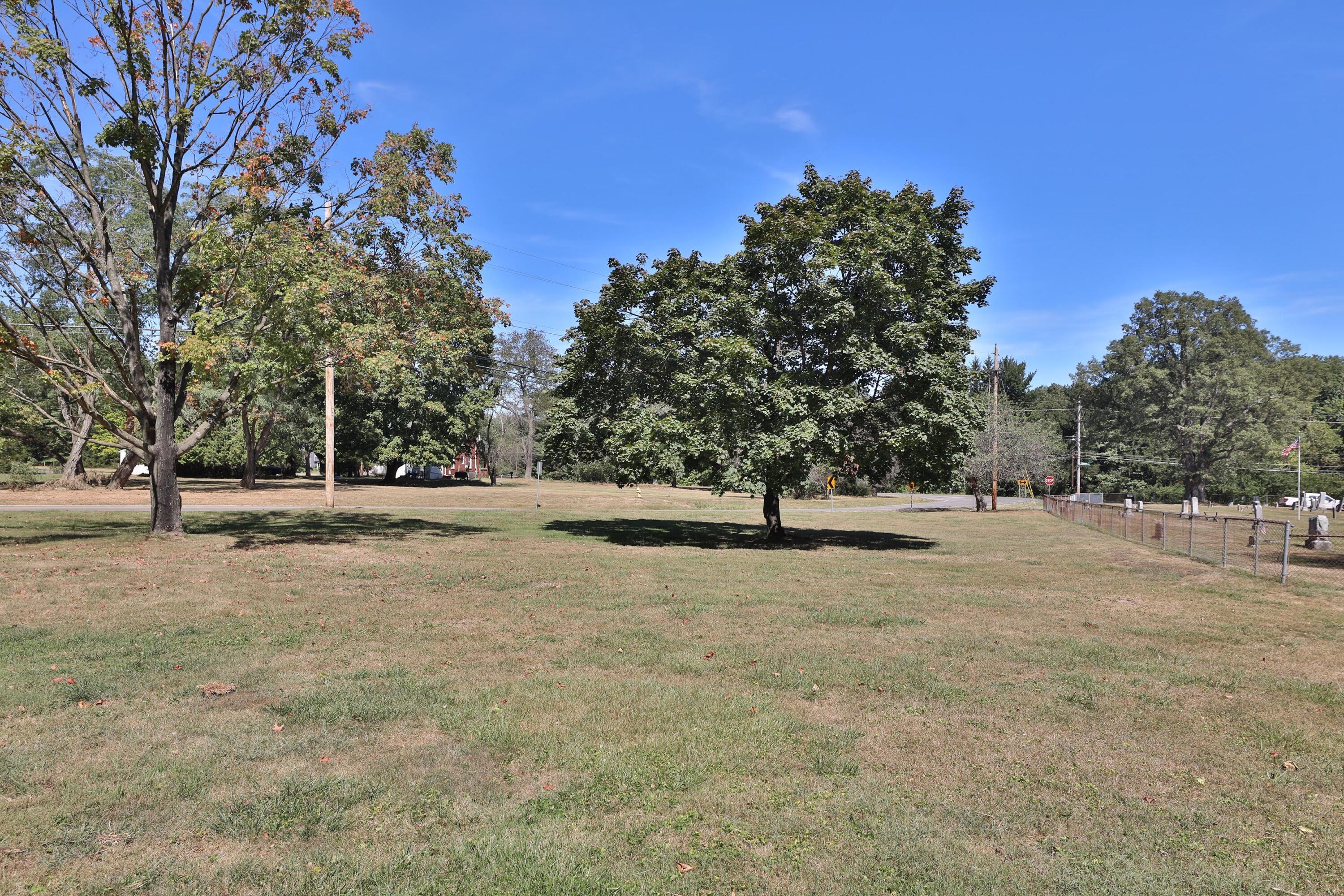 7646 Lee Road Westerville, OH 43081 - Photo 45 of 54 Expansive Yard