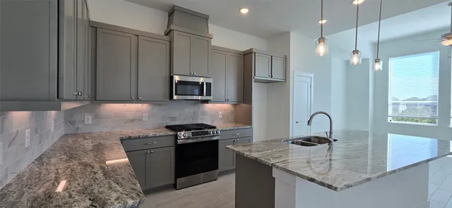 $2,800 | 21123 Medina River Drive, Cypress, TX 77433