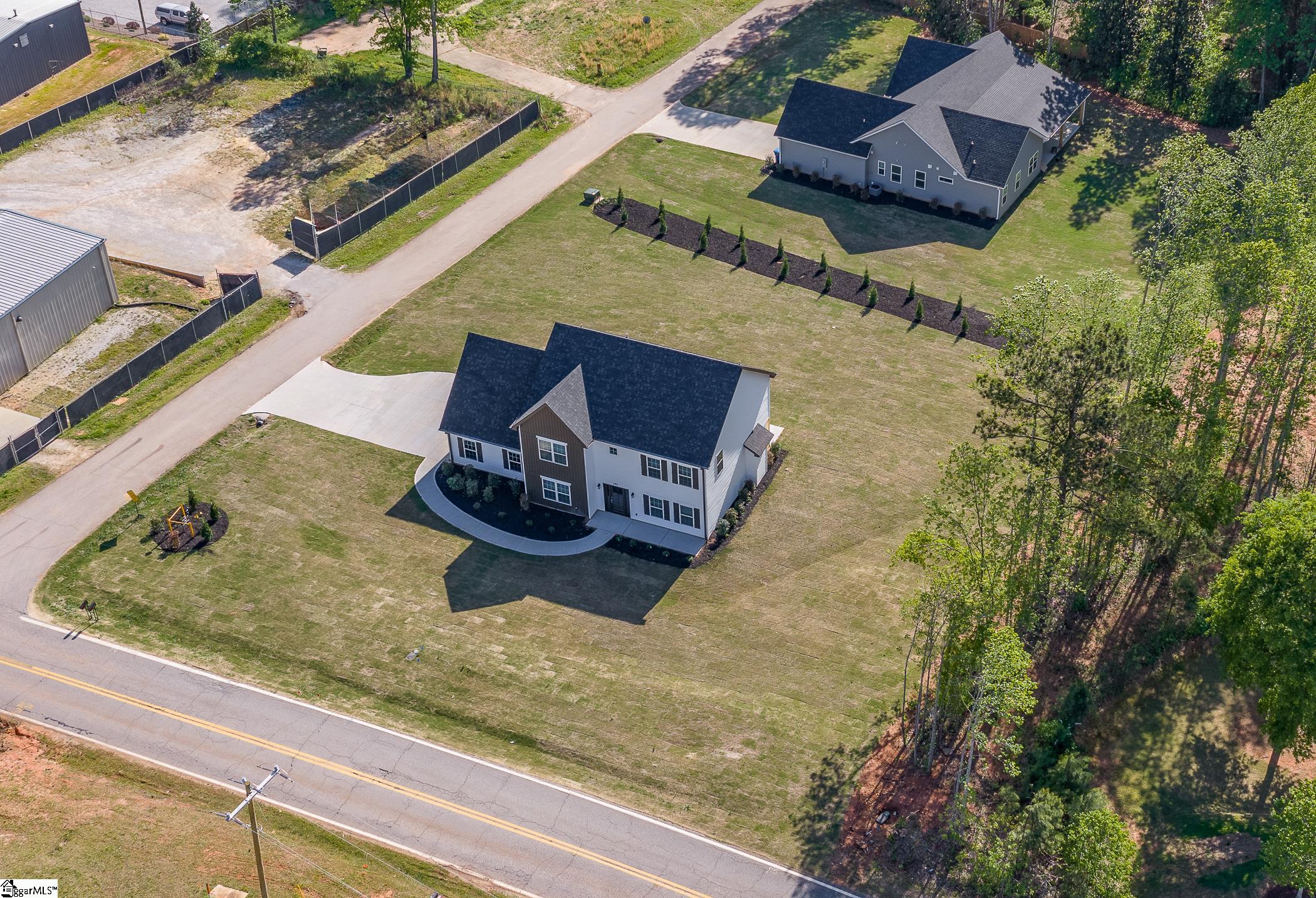 102 Ellison Drive Easley, SC 29642 - Photo 2 of 36