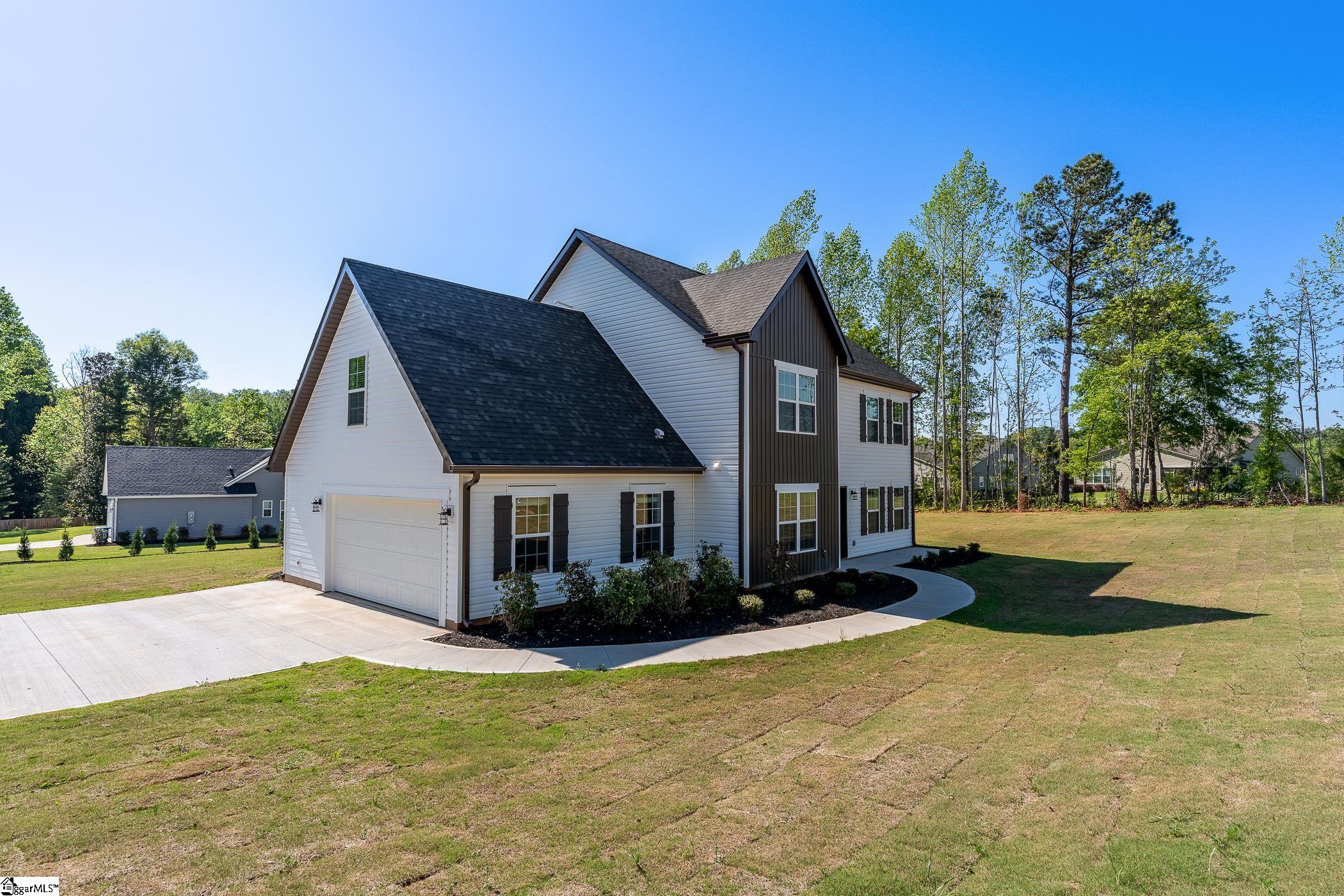 102 Ellison Drive Easley, SC 29642 - Photo 3 of 36