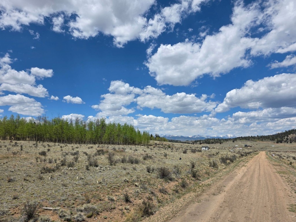 139 Hopi Como, CO 80456 - Photo 3 of 12 a view of a sky