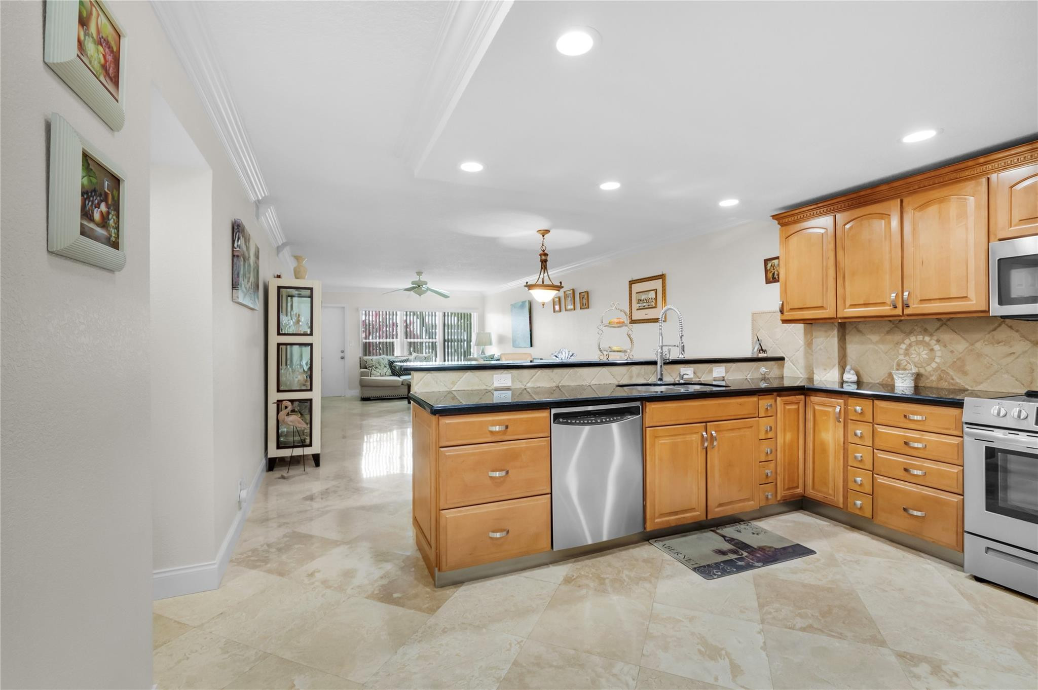 18940 Stewart Circle, Unit 2 Boca Raton, FL 33496 - Photo 4 of 40 Photo 4
