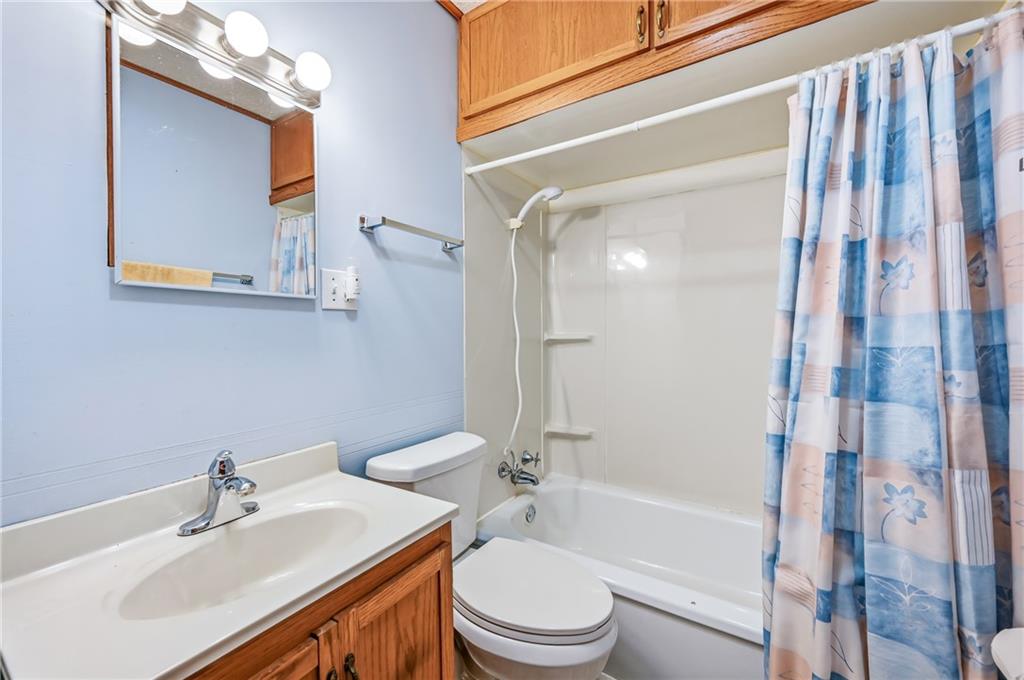 1122 Memorial Boulevard Sharon, PA 16146 - Photo 19 of 31 FULL BATH