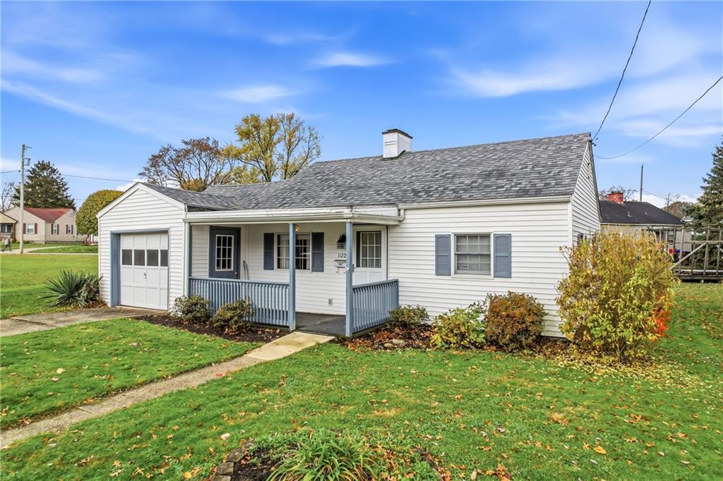 1122 Memorial Boulevard Sharon, PA 16146 - Photo 3 of 31 RIGHT SIDE VIEW