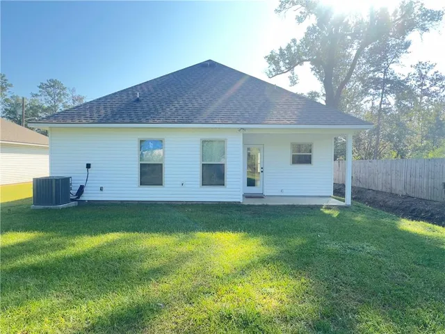 $1,800 | 44067 Parker Boulevard, Hammond, LA 70403