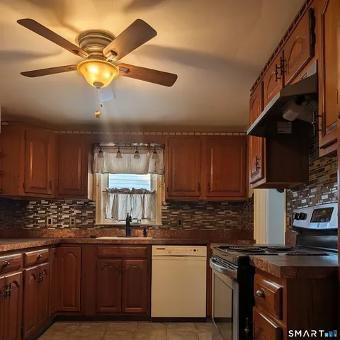 $349,000 | 401 Frost Road, Waterbury, CT 06705